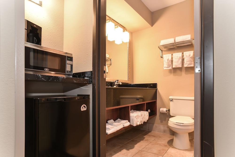 Comfort Inn & Suites Kansas City - Northeast Dış mekan fotoğraf
