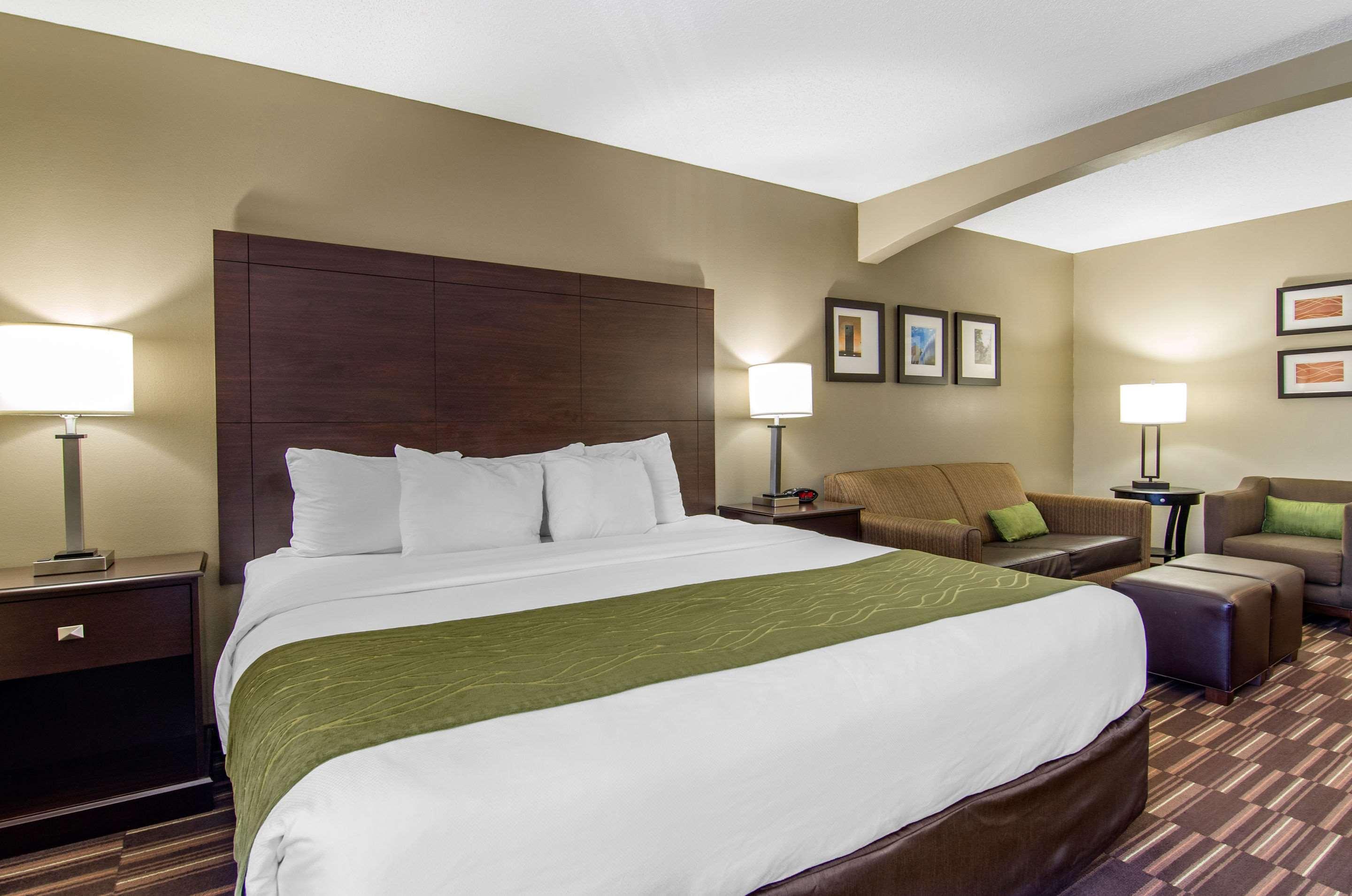 Comfort Inn & Suites Kansas City - Northeast Dış mekan fotoğraf