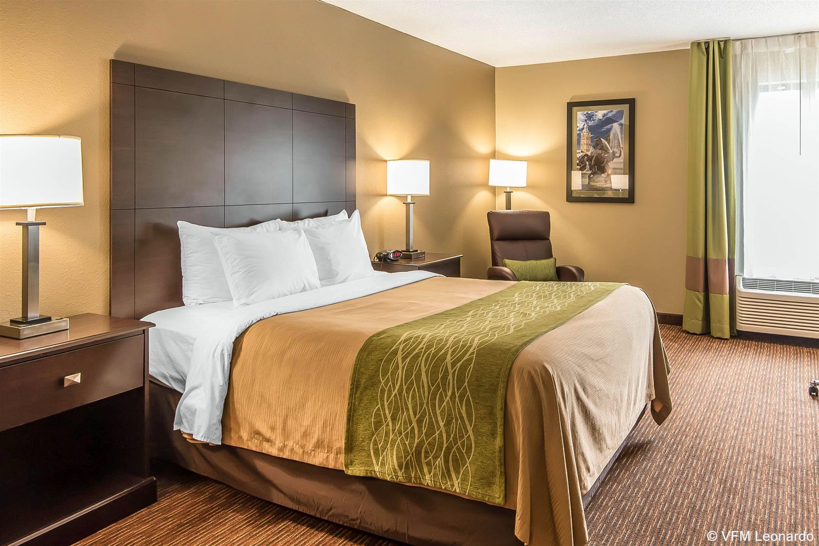 Comfort Inn & Suites Kansas City - Northeast Dış mekan fotoğraf