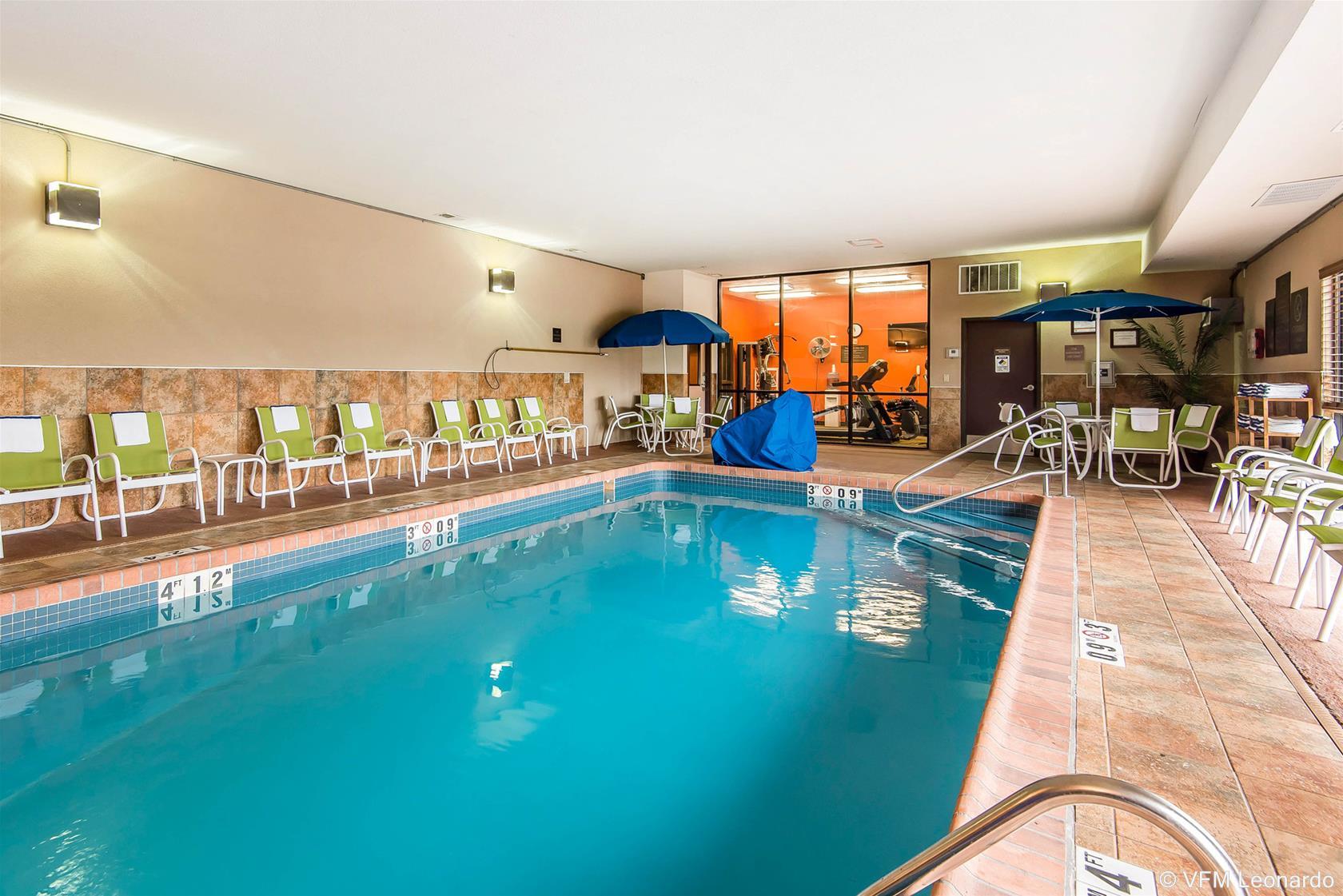 Comfort Inn & Suites Kansas City - Northeast Dış mekan fotoğraf